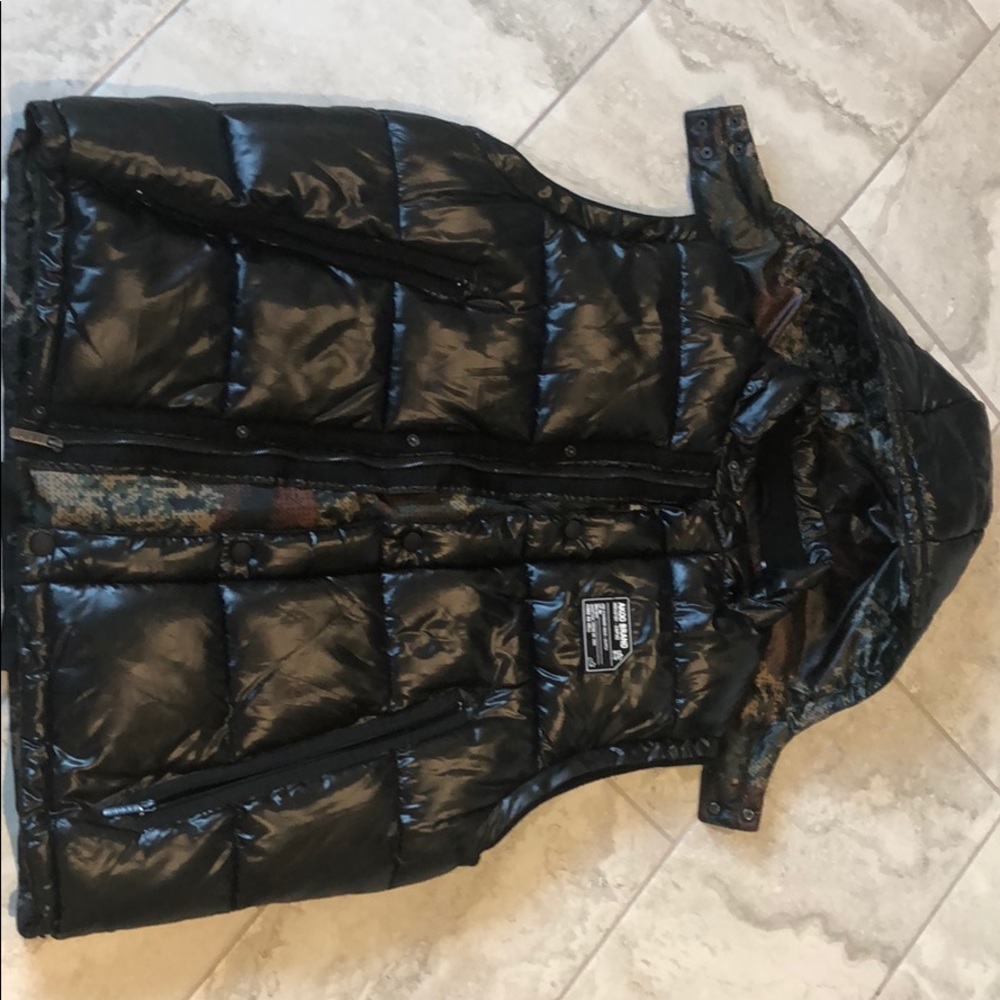 Akoo sleeveless hooded vest